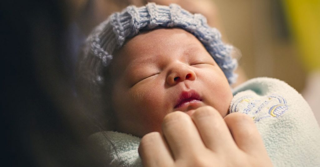 best nursing pillow