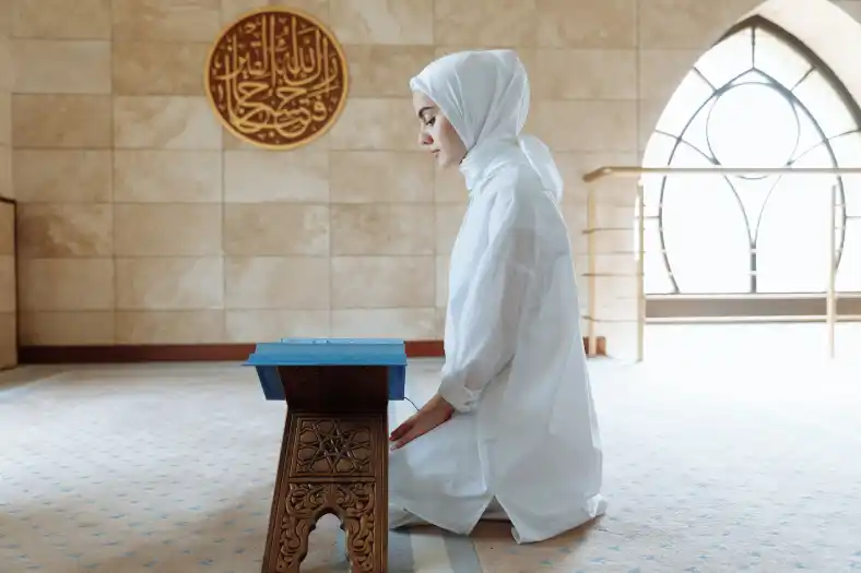 Dressing Professionally as a Muslim: Showcasing Style and Faith Together