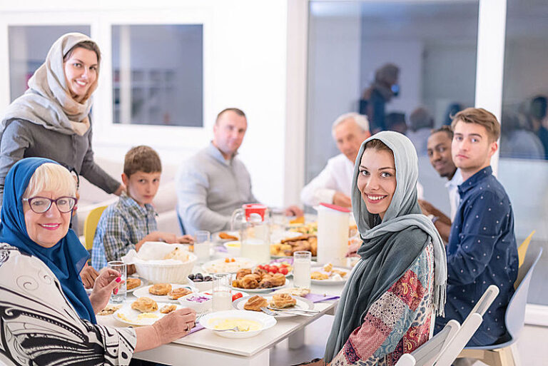The Do’s and Don’ts in Islamic Culture: Navigating Respect and Etiquette